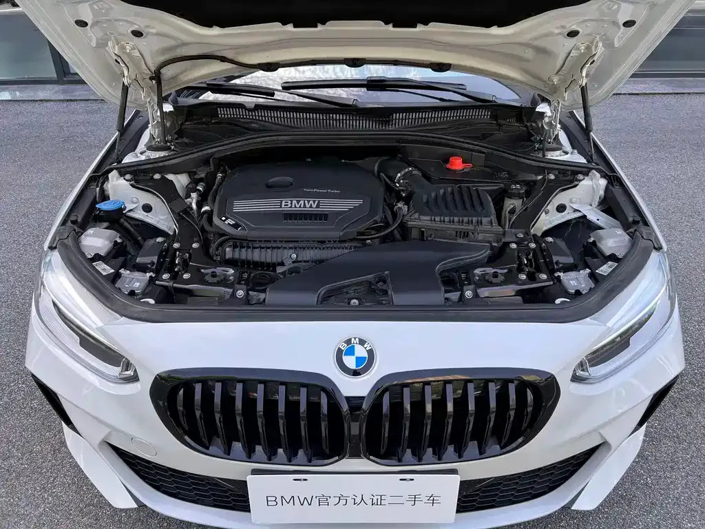 BMW 1 Series 2023 из CN, фото 8