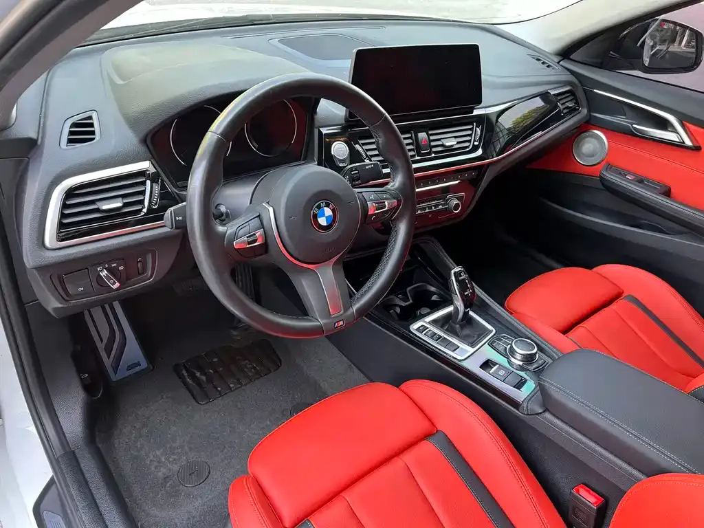 BMW 1 Series 2023 из CN, фото 4
