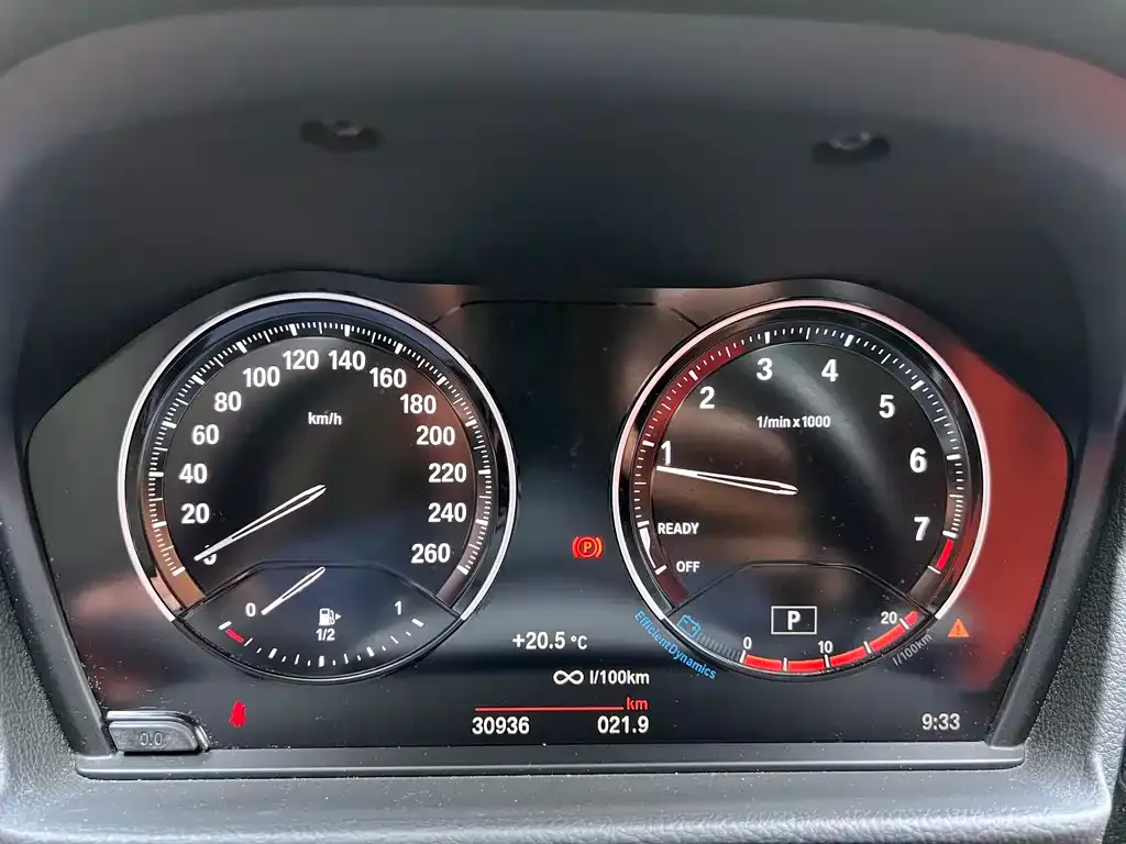 BMW 1 Series 2023 из CN, фото 3