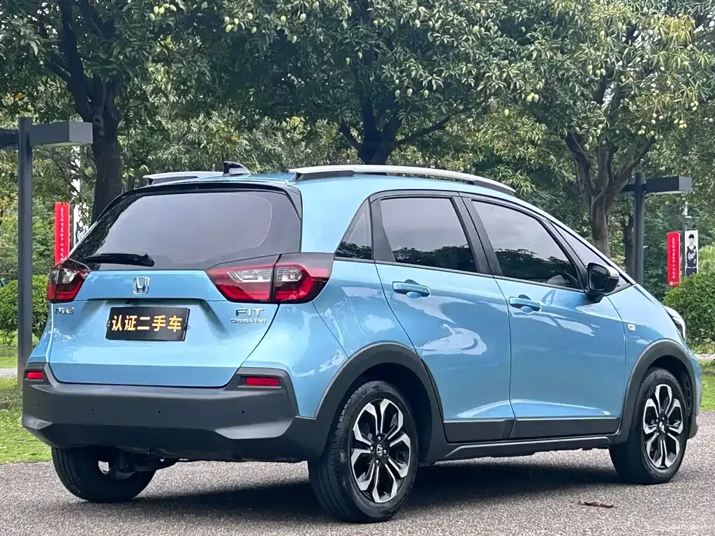 Honda Fit — фото 7