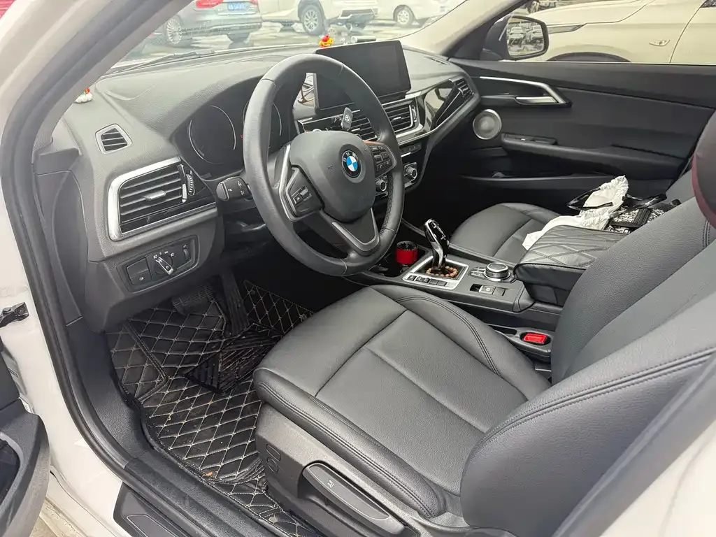 BMW 1 Series 2023 из CN, фото 4