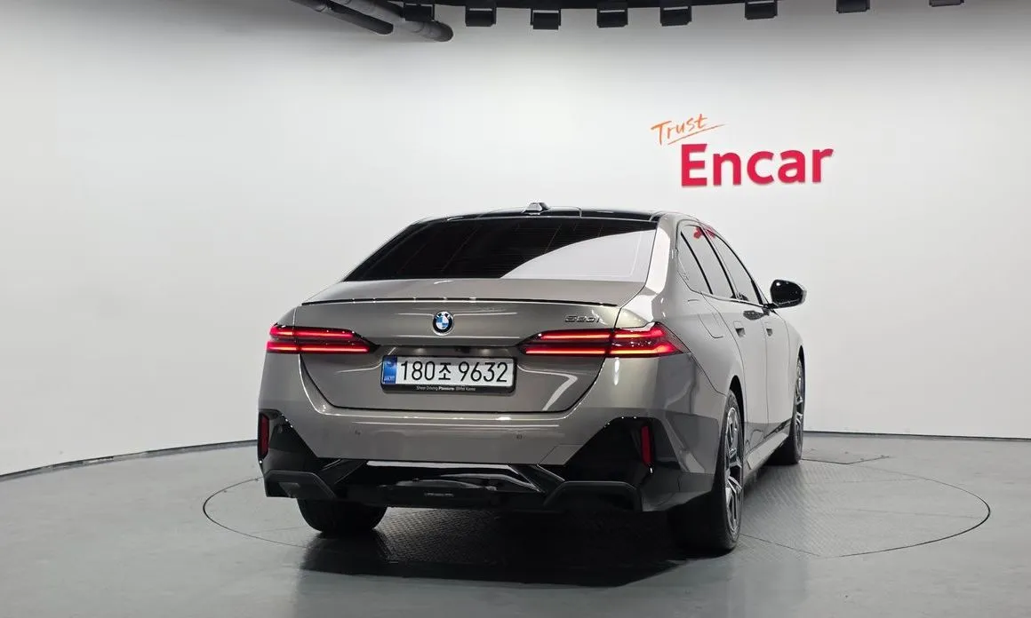 BMW 5-Series 2026 из KR, фото 8