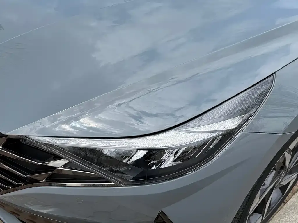 Hyundai Elantra 2022 из CN, фото 4