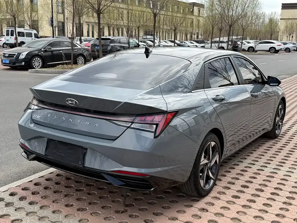 Hyundai Elantra 2022 из CN, фото 9