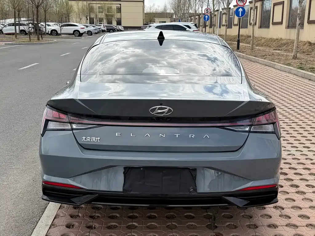 Hyundai Elantra 2022 из CN, фото 6