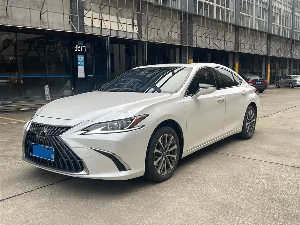 Lexus ES 2024 из CN, фото 1