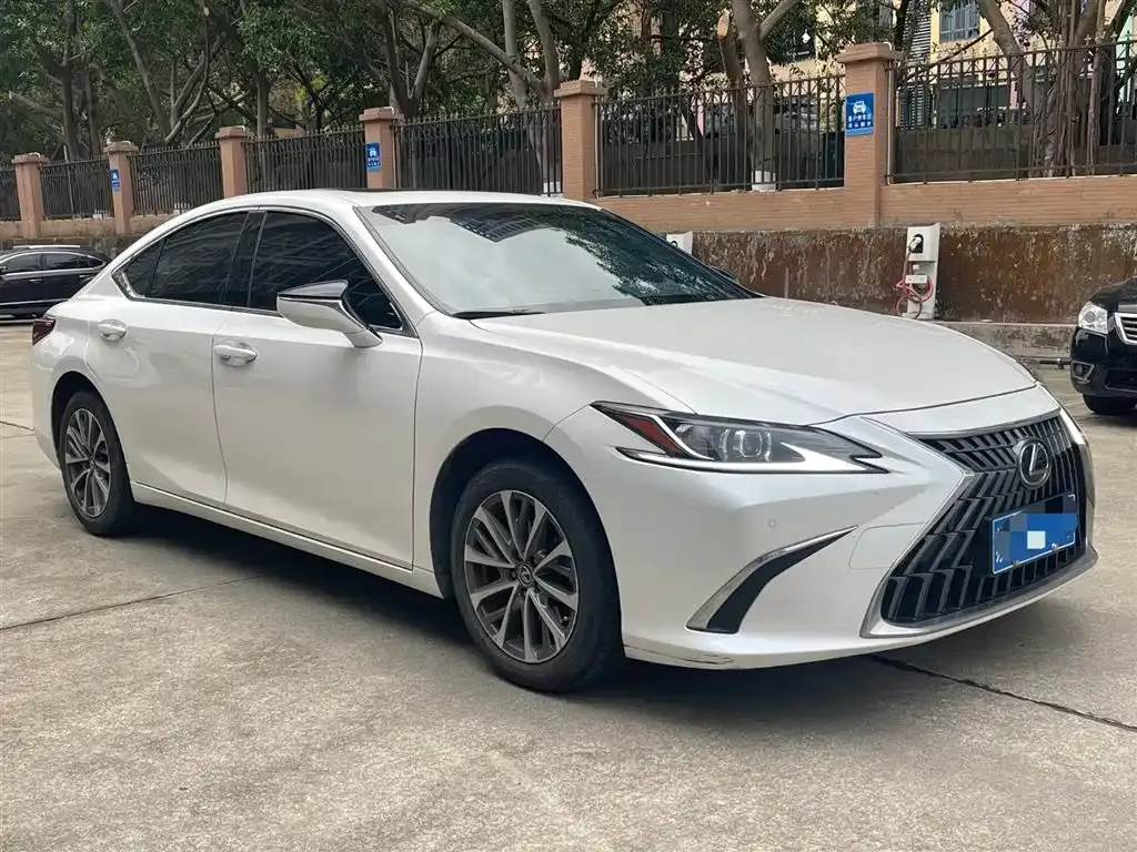 Lexus ES 2024 из CN, фото 7