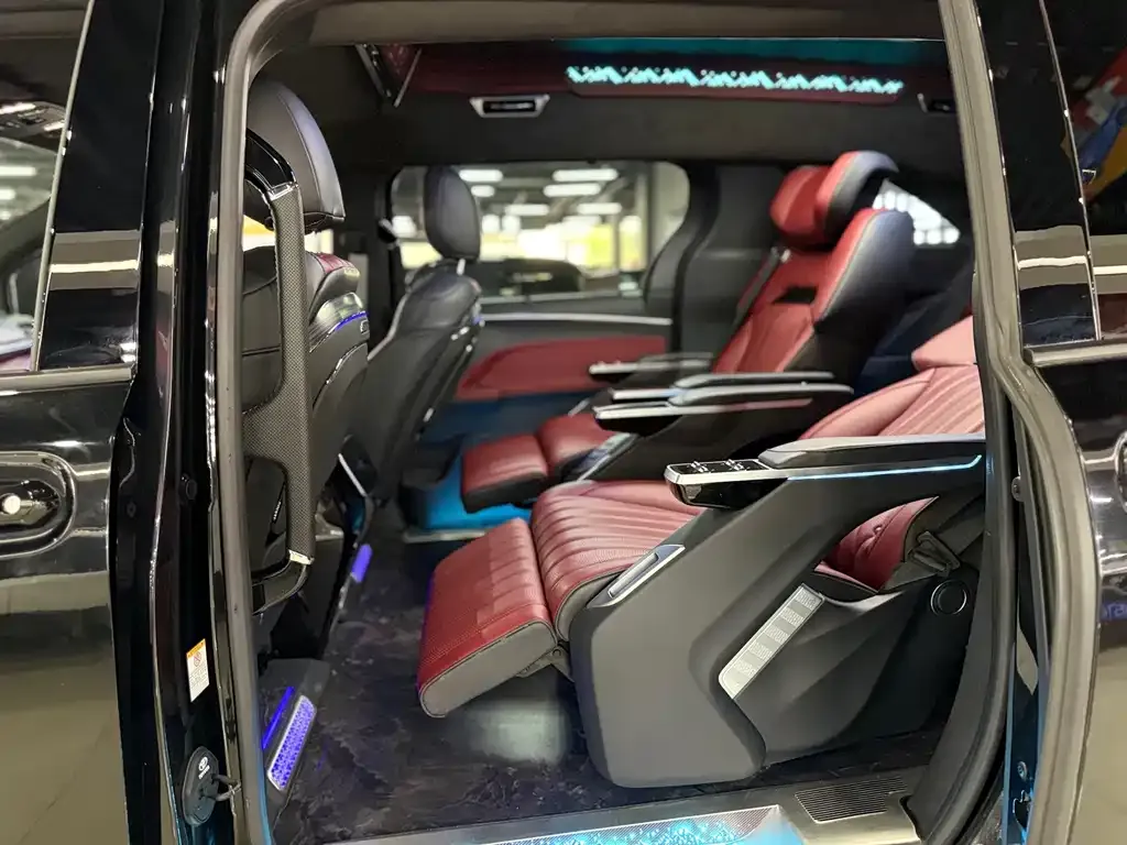 Toyota Sienna 2025 из CN, фото 7