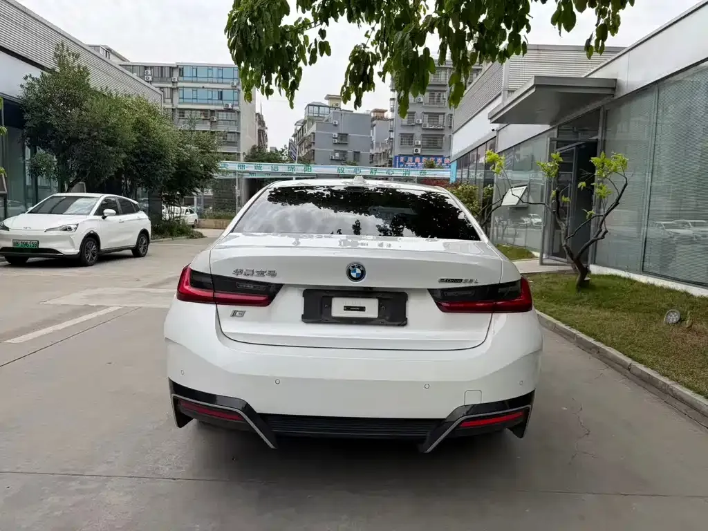 BMW i3 — фото 2