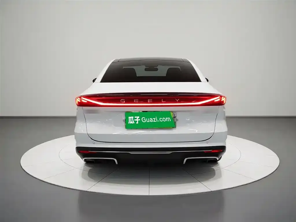 Geely Galaxy L6 — фото 3