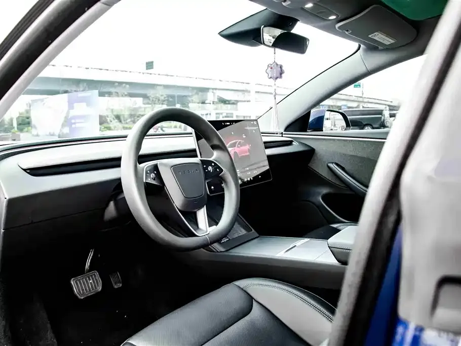 Tesla Model 3 2024 из CN, фото 2