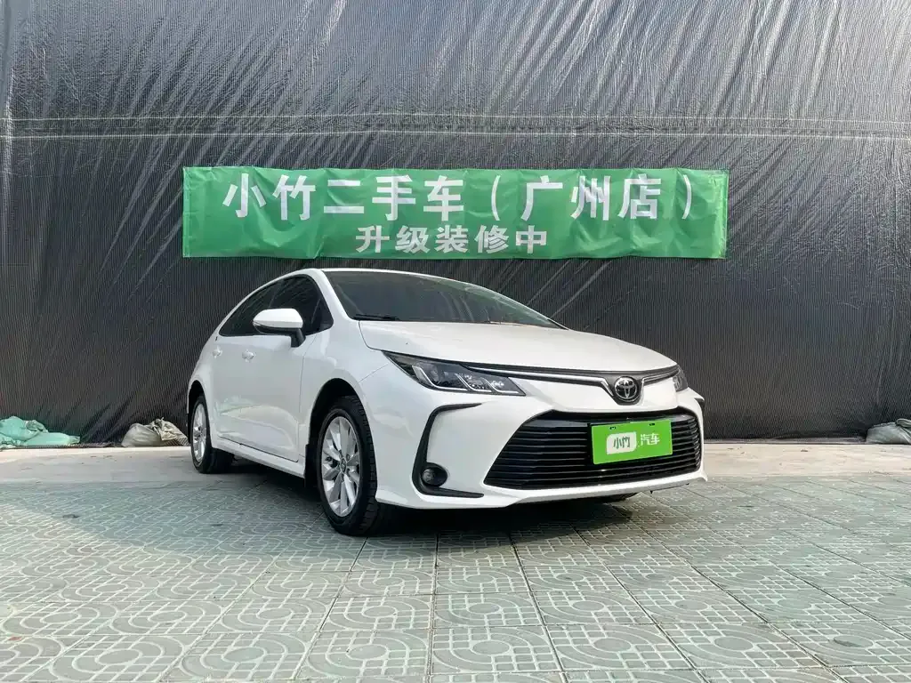 Toyota Corolla — фото 10