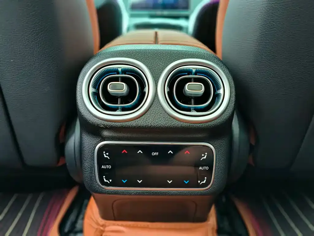 Mercedes-Benz GLC — фото 3