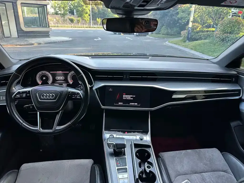 Audi A6L — фото 6