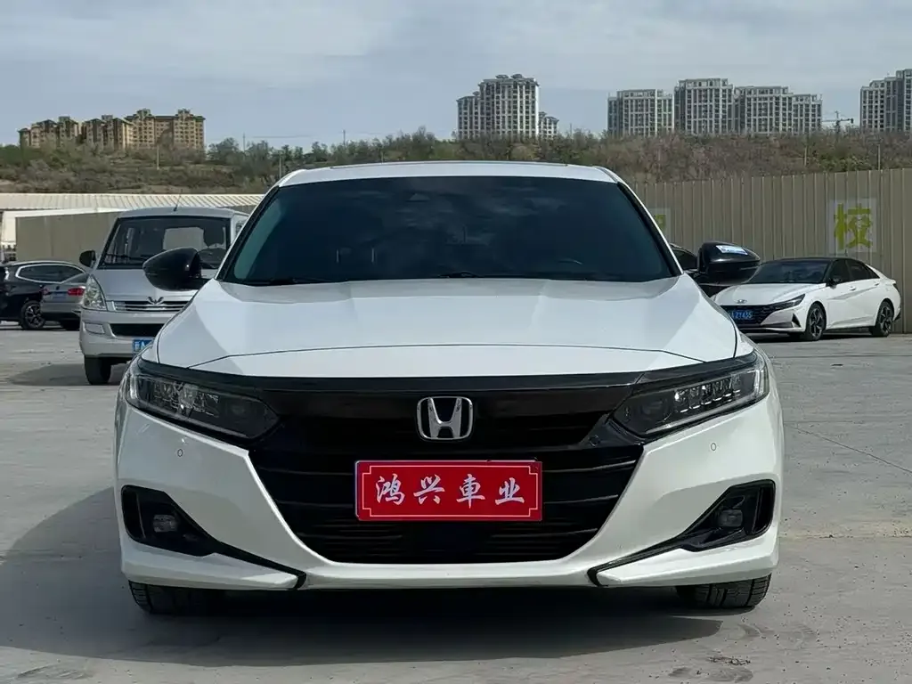 Honda Accord — фото 8