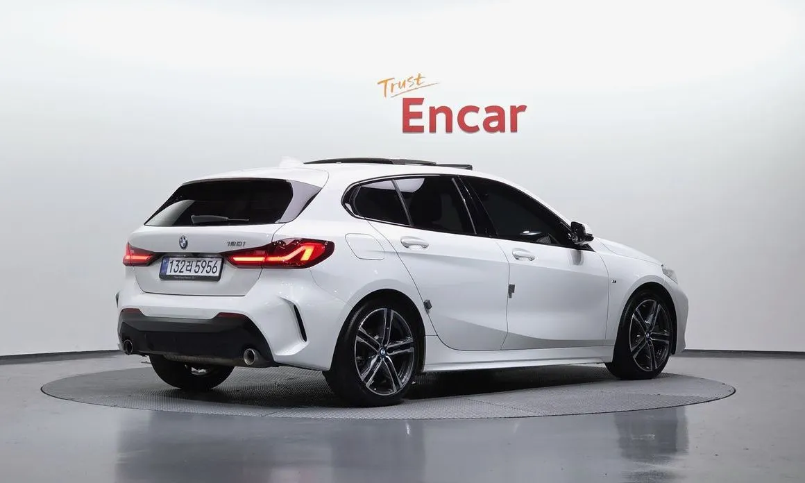 BMW 1-Series 2022 из KR, фото 4
