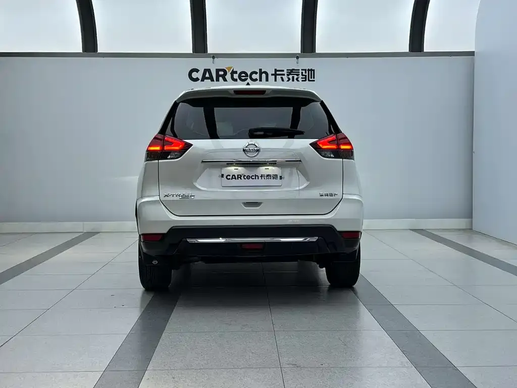 Nissan X-Trail 2023 из CN, фото 3