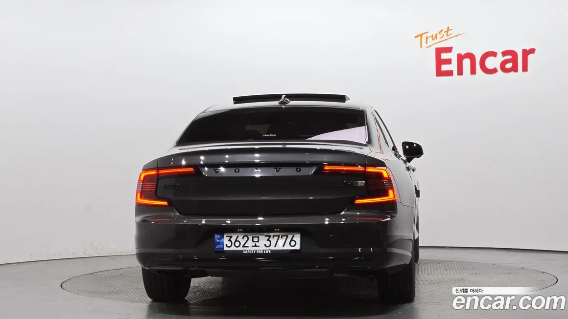 Volvo S90 2025 из KR, фото 4