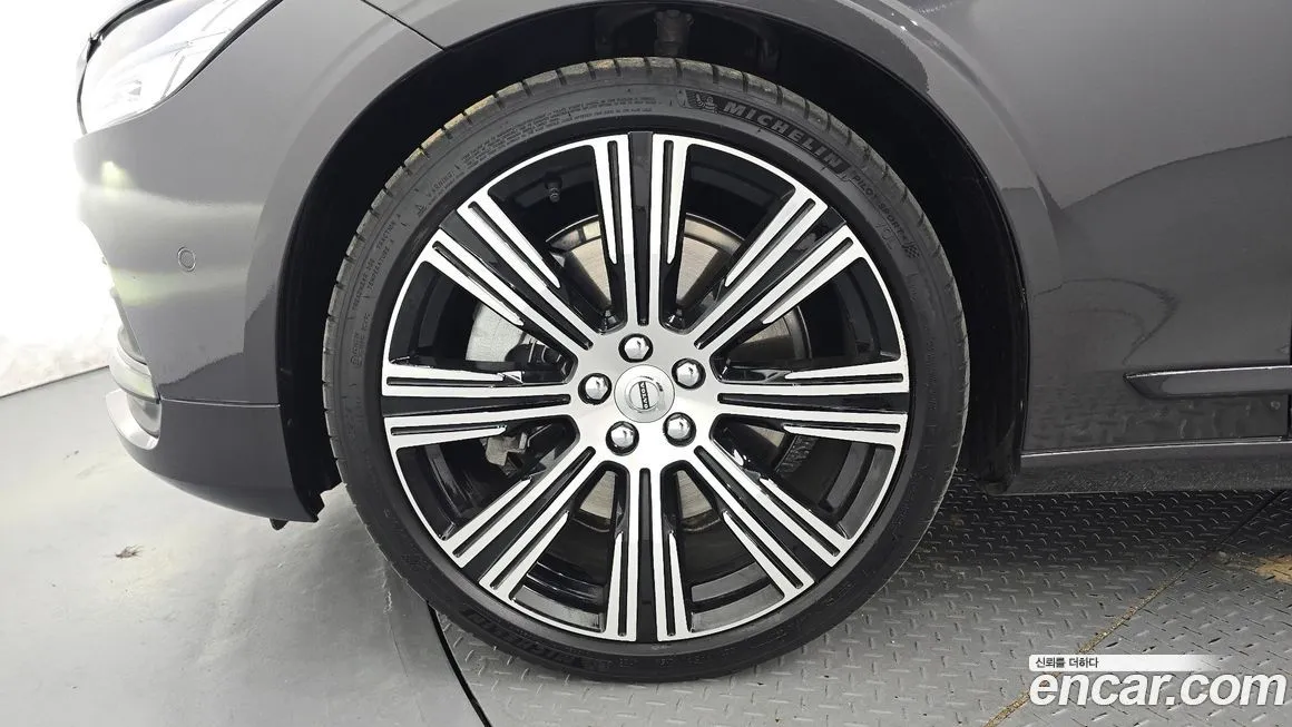 Volvo S90 2025 из KR, фото 9