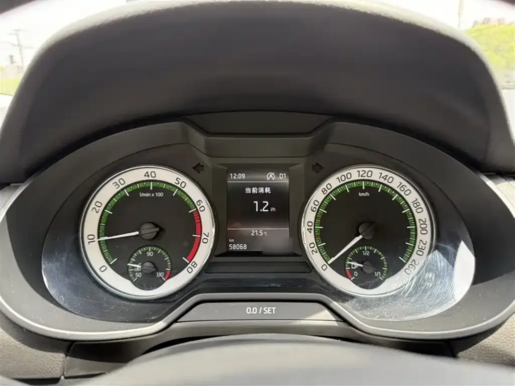 Skoda Octavia 2022 из CN, фото 10