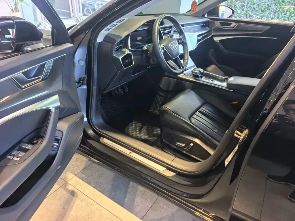 Audi A6L 2024 из CN, фото 3