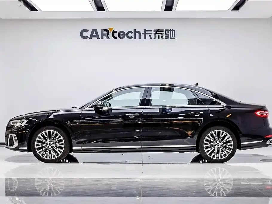 Audi A8 — фото 10