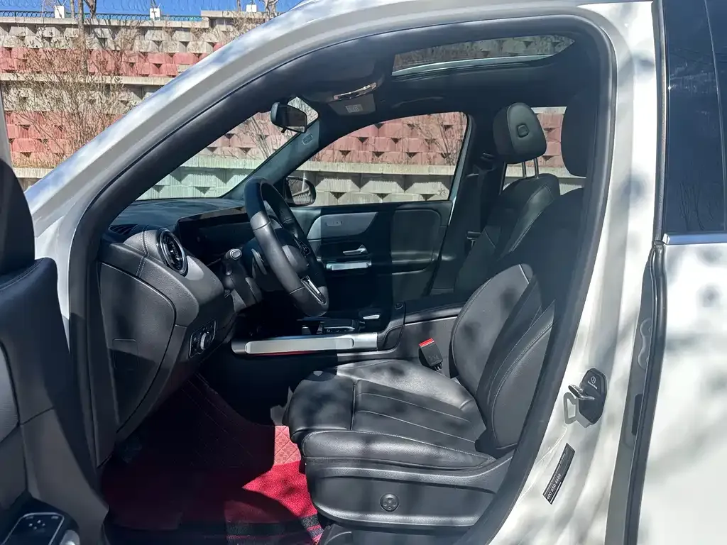 Mercedes-Benz GLB 2022 из CN, фото 2