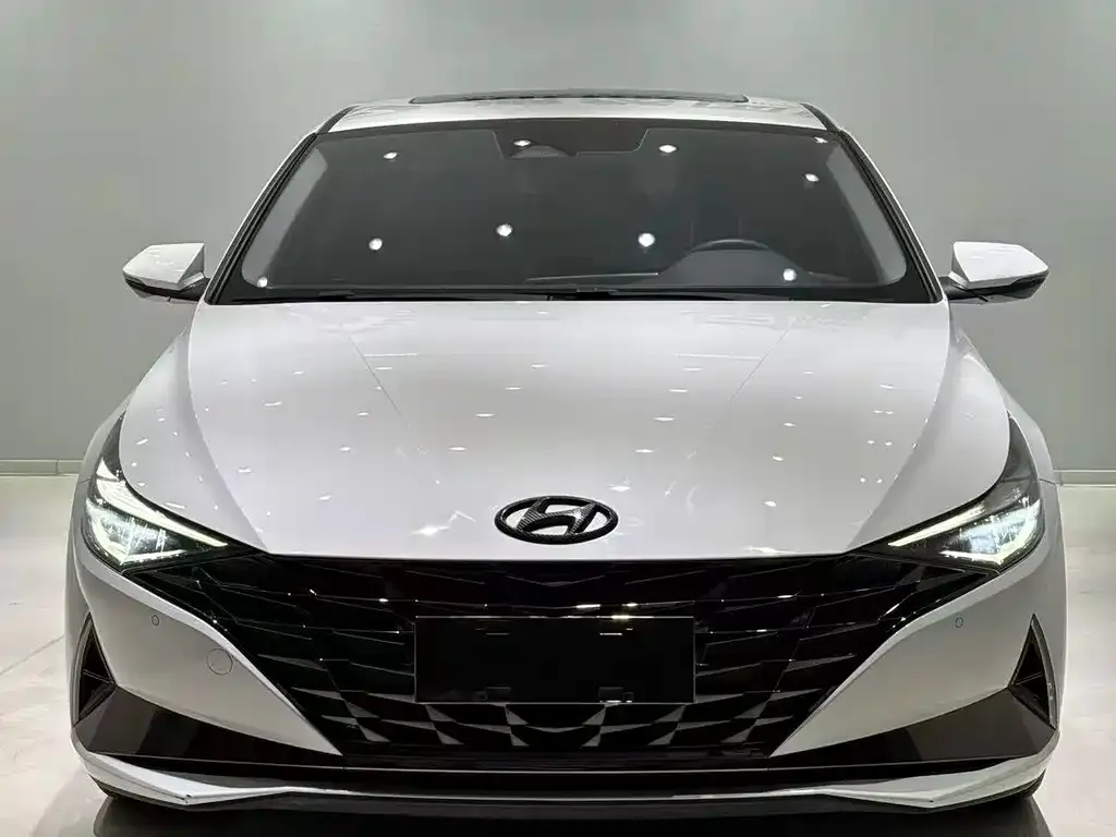 Hyundai Elantra 2023 из CN, фото 5