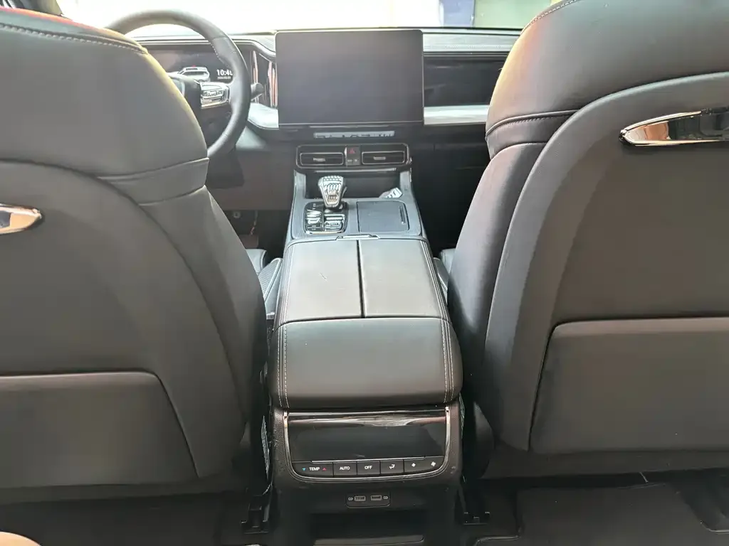 GAC Motor Trumpchi GS8 — фото 4