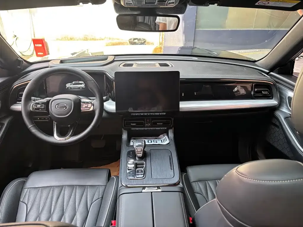 GAC Motor Trumpchi GS8 — фото 2
