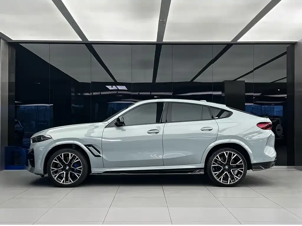 BMW X6 M 2024 из CN, фото 5