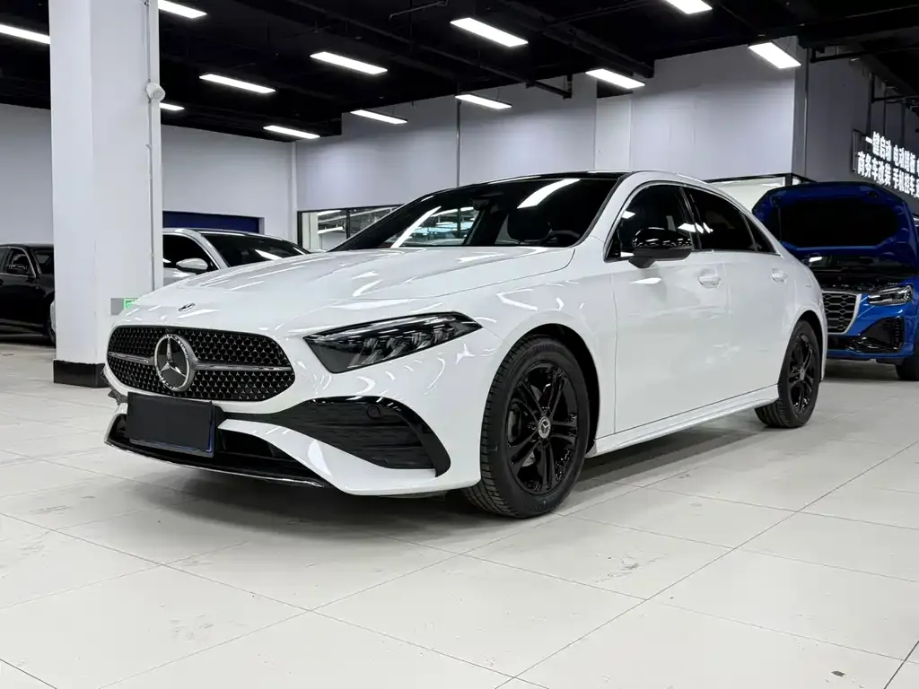 Mercedes-Benz A-Class — фото 1