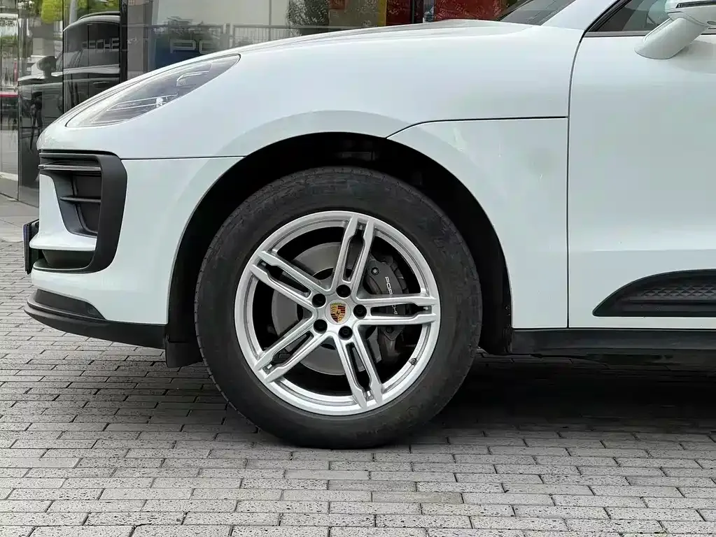 Porsche Macan — фото 3
