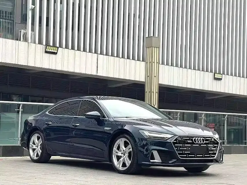 Audi A7L — фото 3