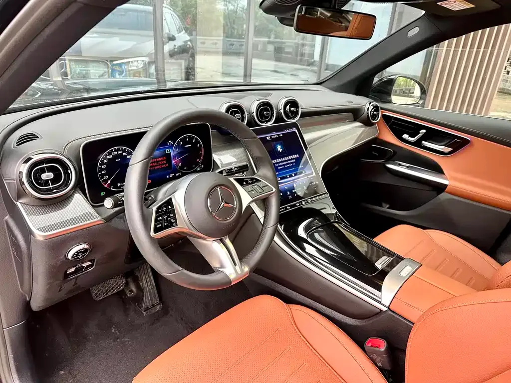 Mercedes-Benz GLC — фото 10