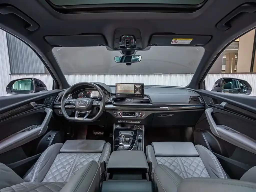Audi Q5L Sportback — фото 8
