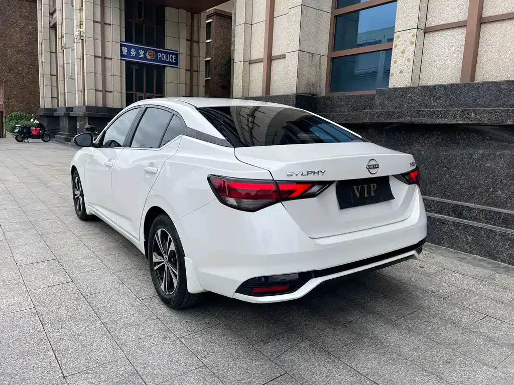 Nissan Sylphy — фото 9
