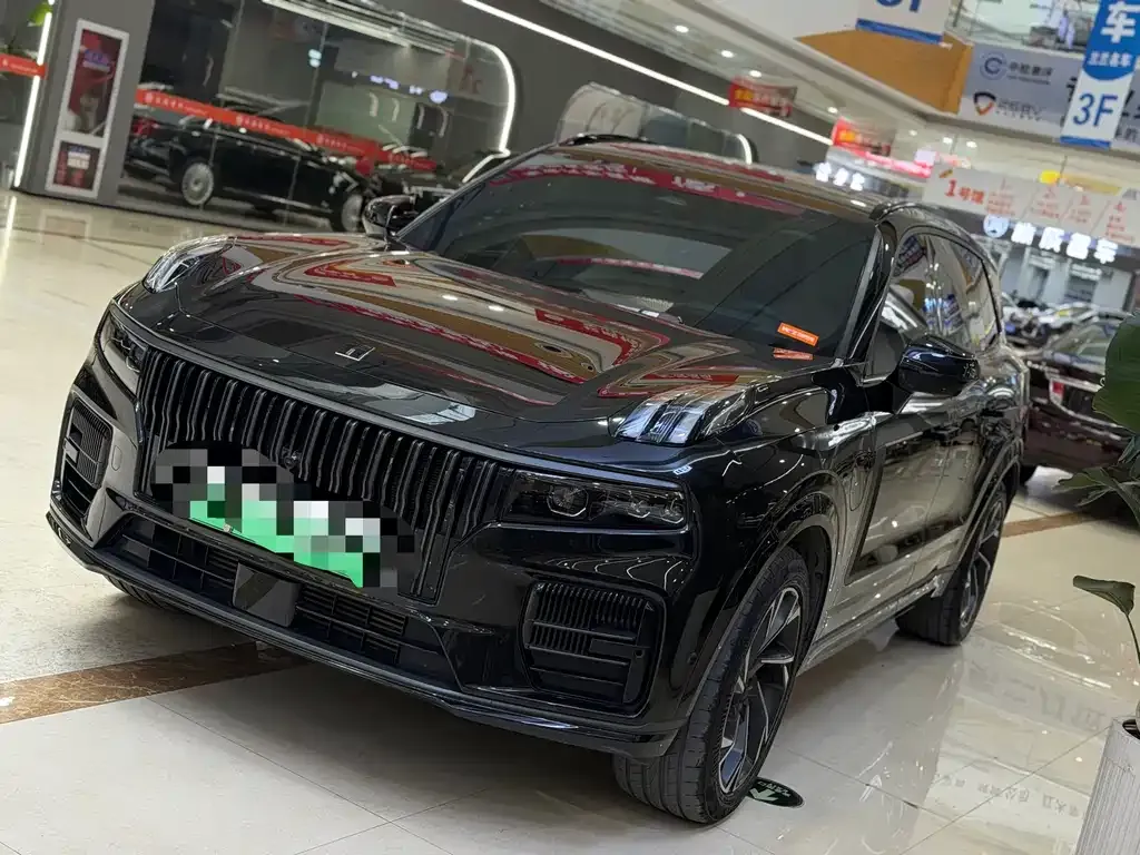 Lynk & Co 09