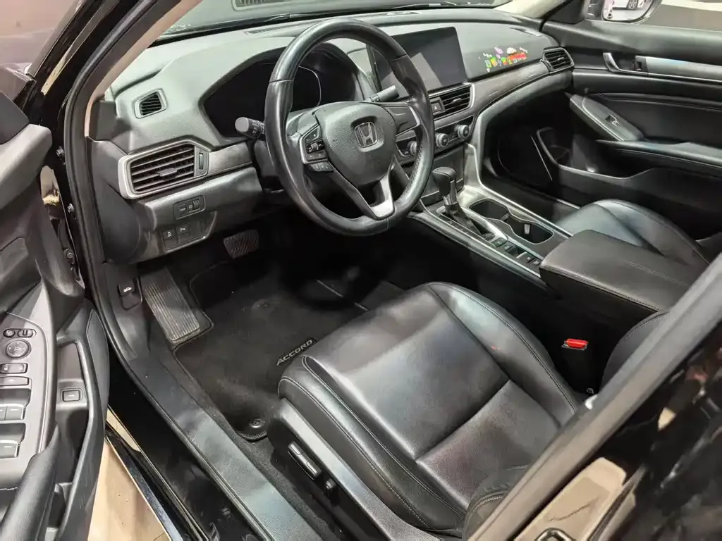 Honda Accord — фото 5