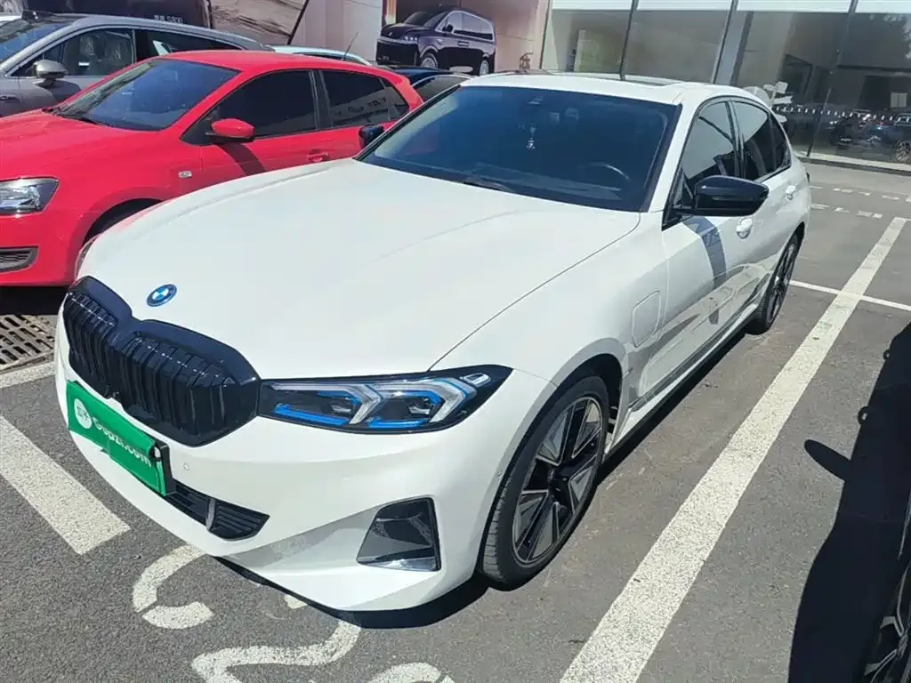 BMW i3 — фото 1