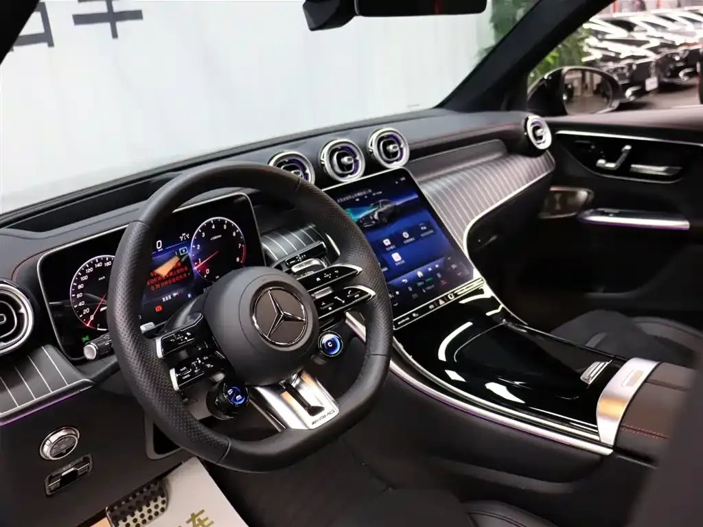 Mercedes-Benz GLC AMG — фото 8