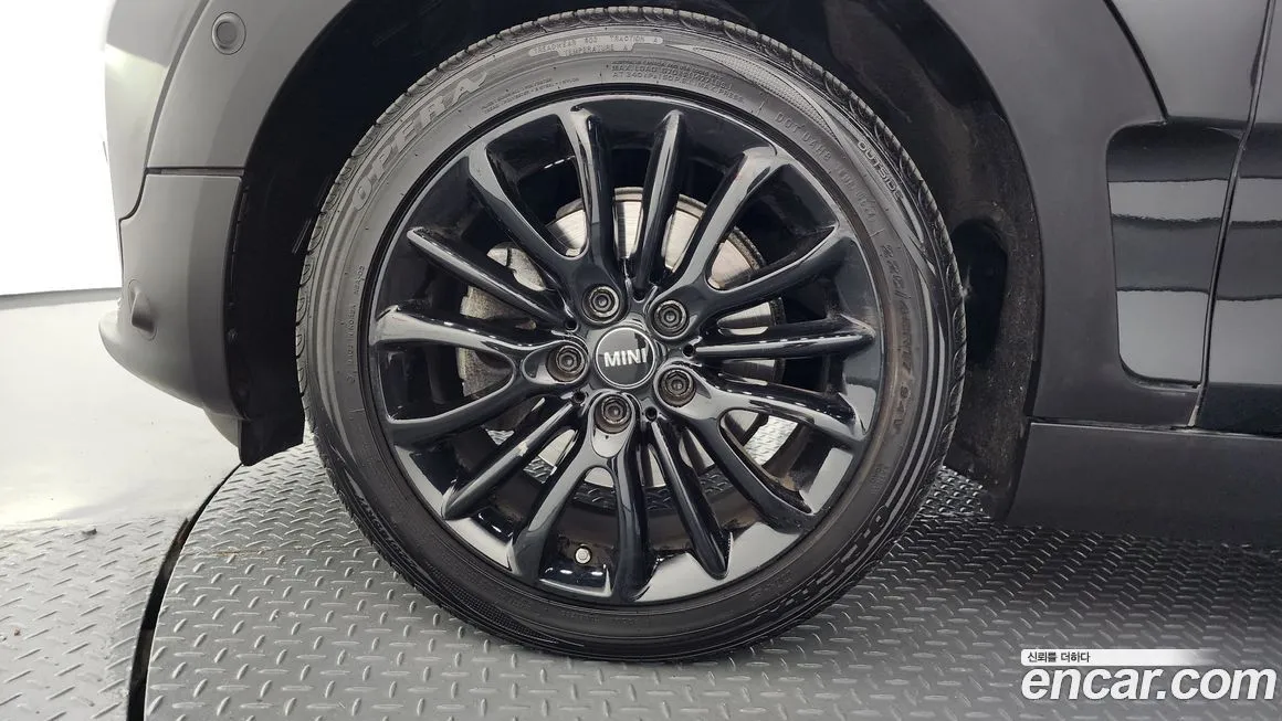 Mini Clubman 2023 из KR, фото 7