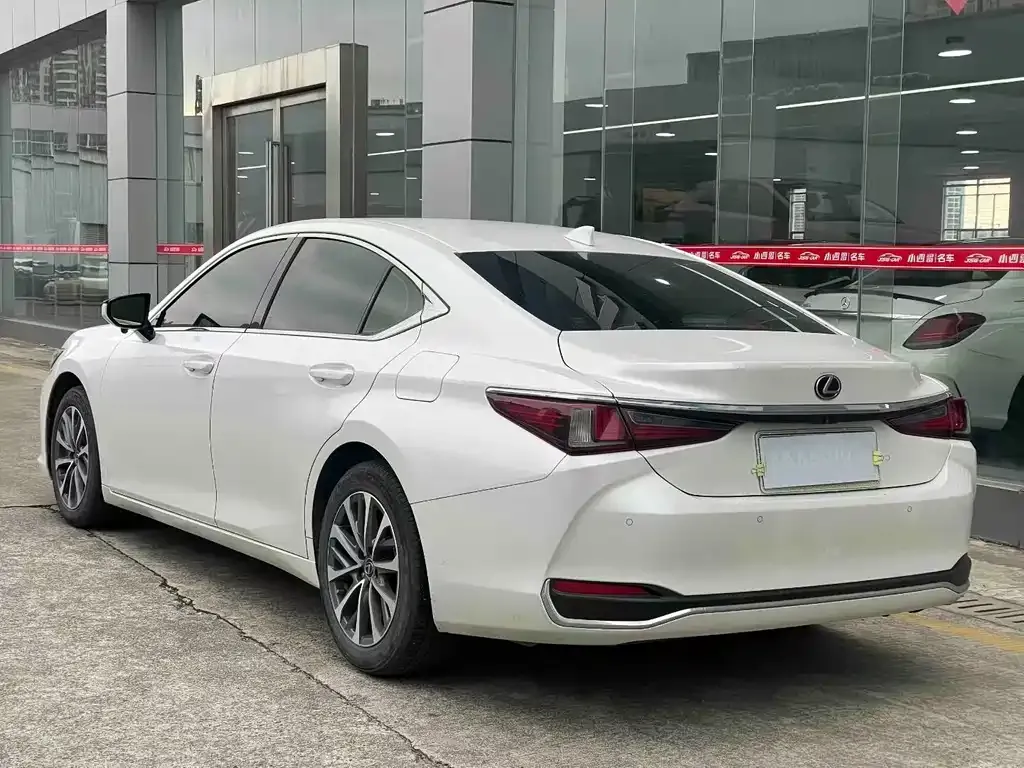 Lexus ES 2022 из CN, фото 7