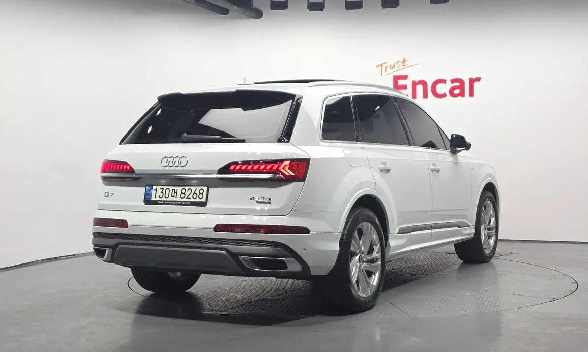 Audi Q7 — фото 4