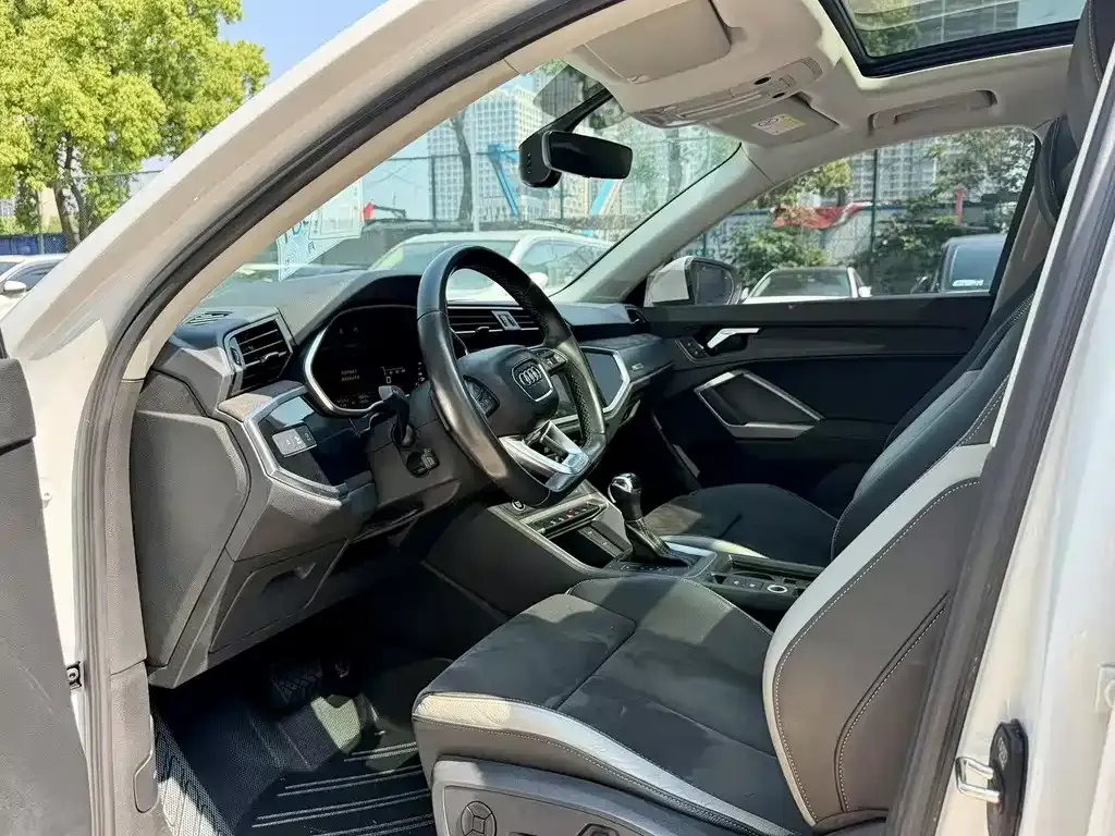 Audi Q3 2022 из CN, фото 8