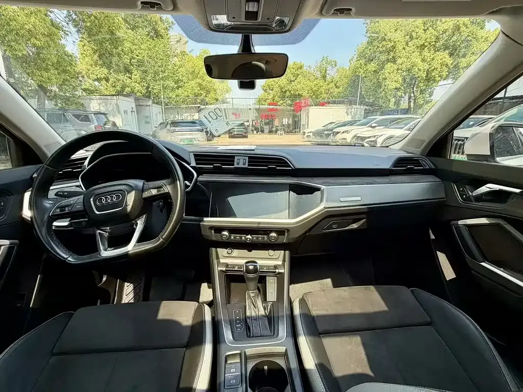 Audi Q3 2022 из CN, фото 2