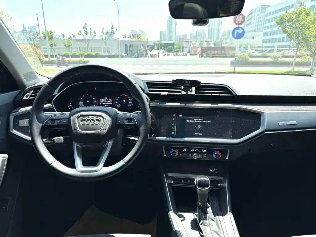 Audi Q3 2021 из CN, фото 3
