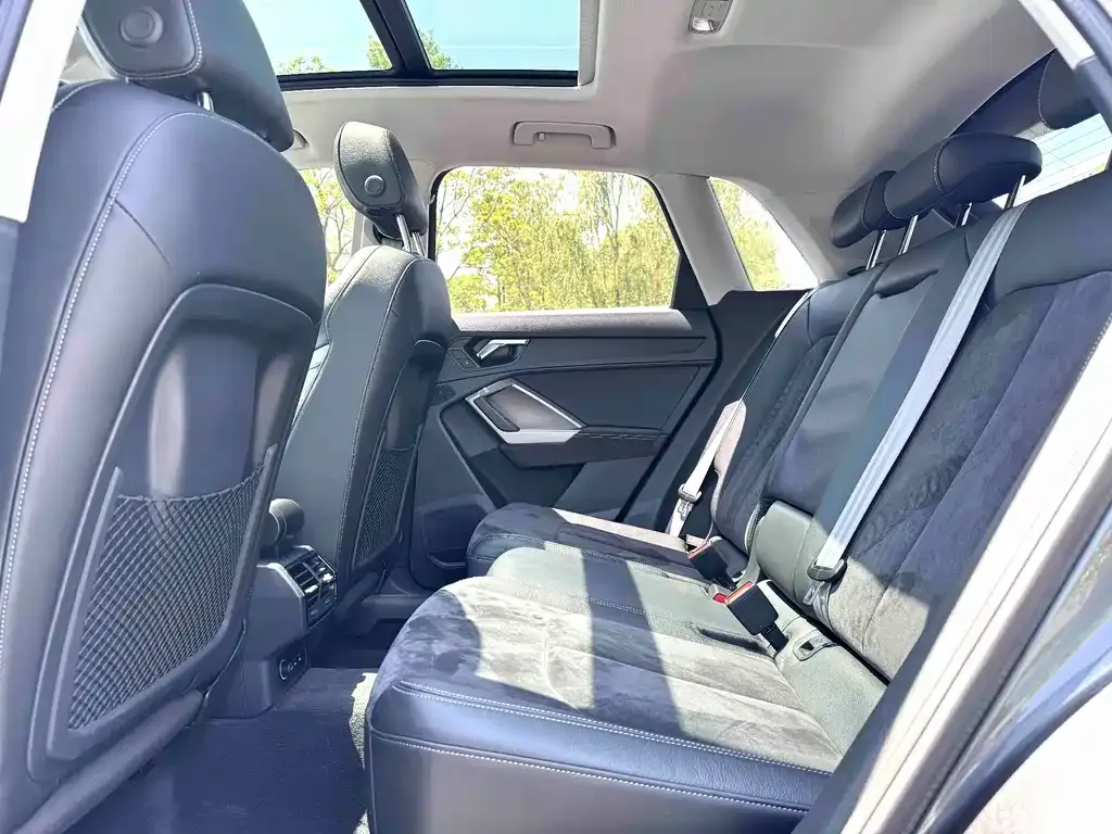 Audi Q3 2021 из CN, фото 6