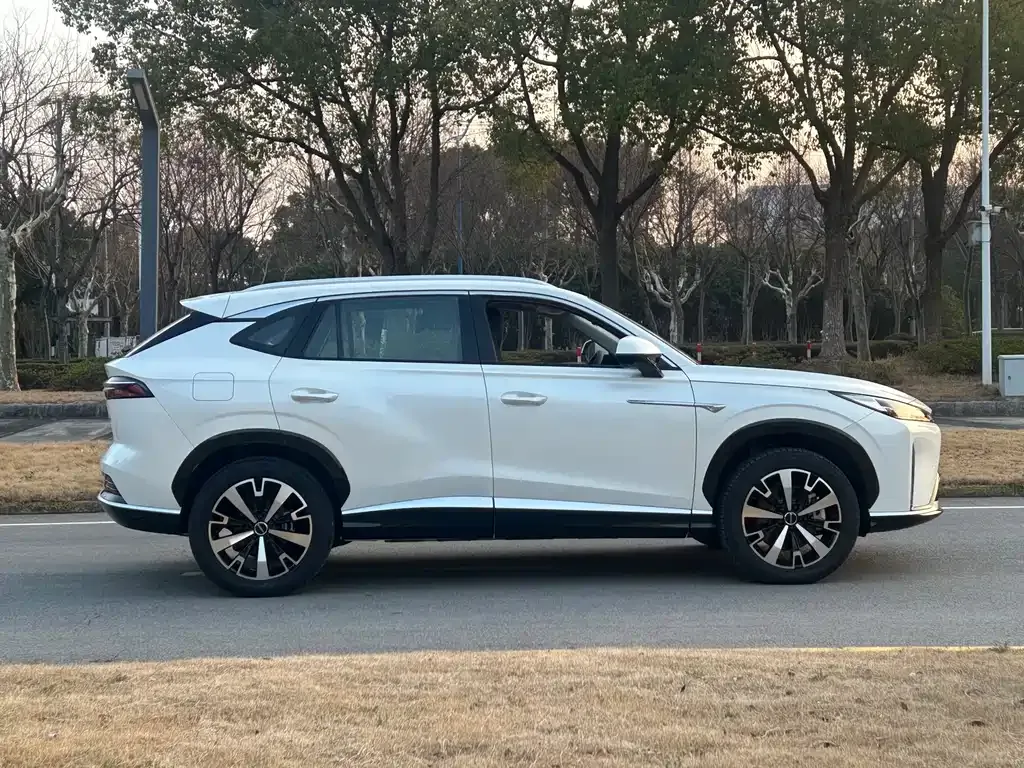 Roewe D5X DMH 2026 из CN, фото 9