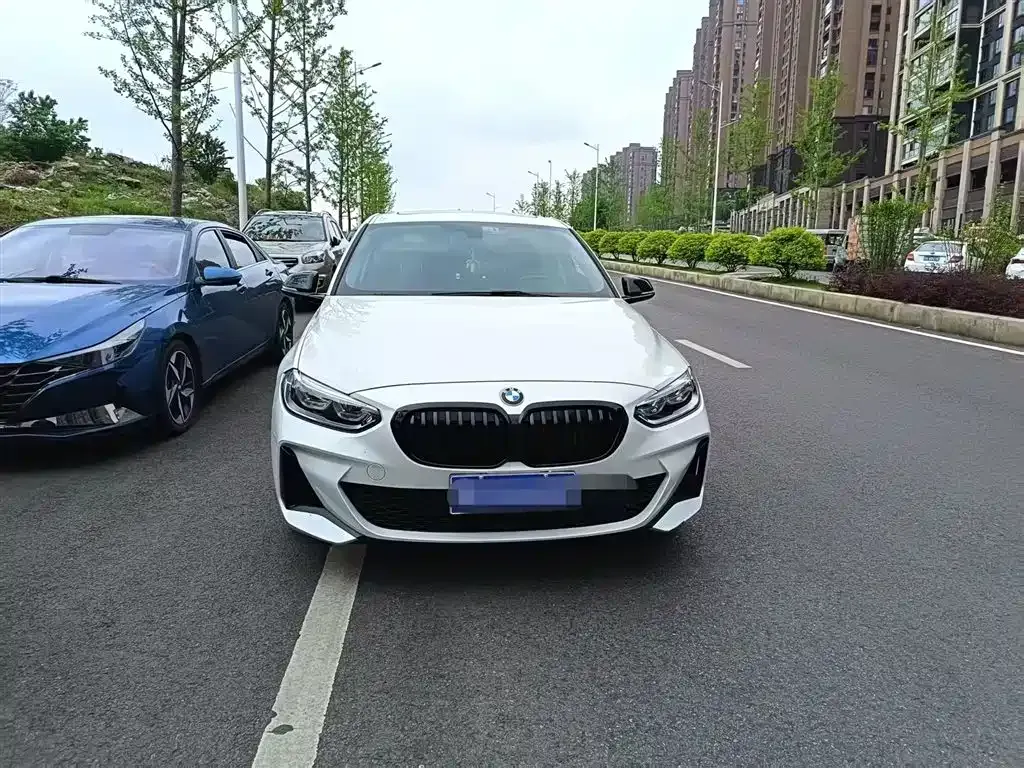 BMW 1 Series 2023 из CN, фото 5